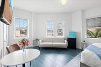 Building Photo - 1701 Alton Rd