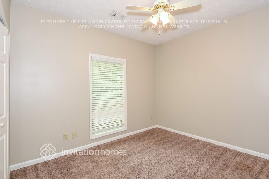 Building Photo - 2041 Stone Forest Dr