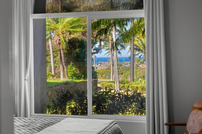 Building Photo - Luxury Living in Kahana Ridge