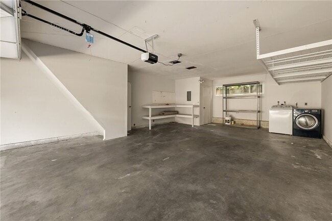 Building Photo - 23821 Hillhurst Dr