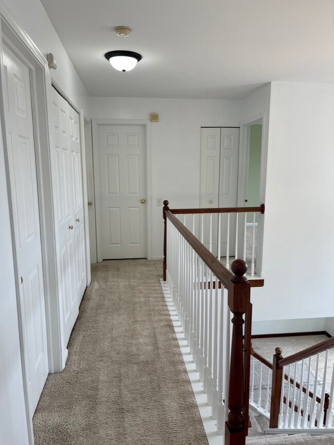 Building Photo - 2205 Clipper Ct