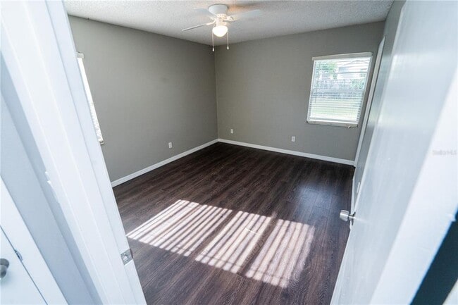 Building Photo - 150 Lady Susan Ct