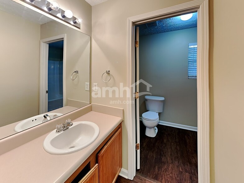 Building Photo - 1137 Baileys Ct