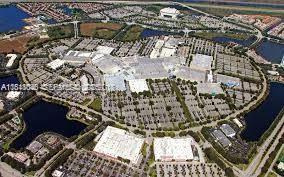 Building Photo - 9247 Chambers St