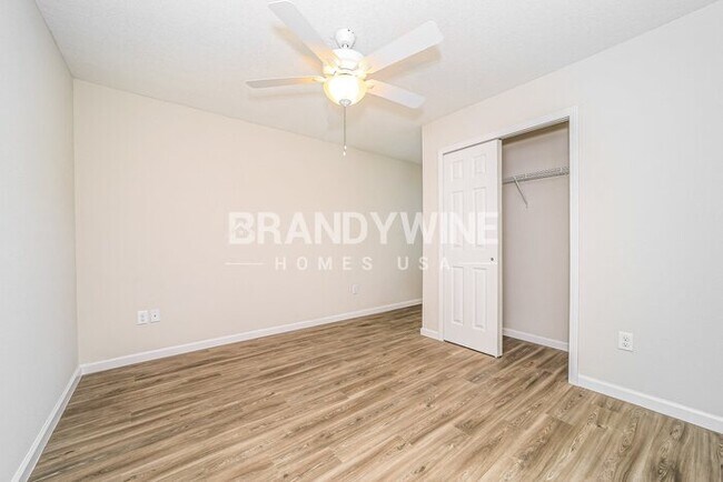 Building Photo - 509 Narnia Ct