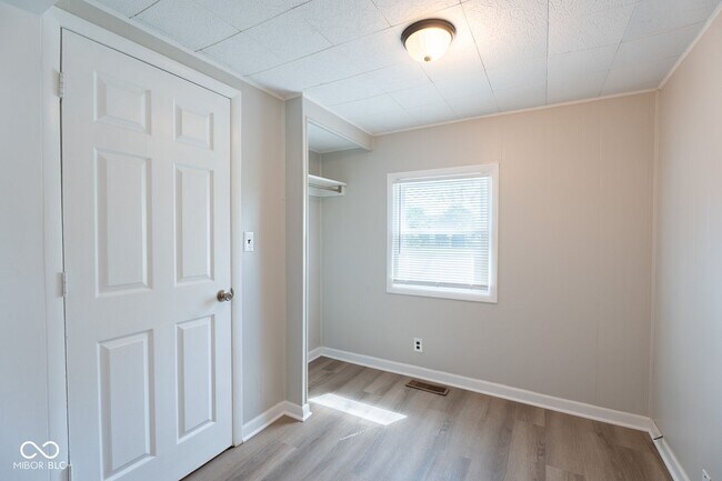 Building Photo - 2109 N Janney Ave