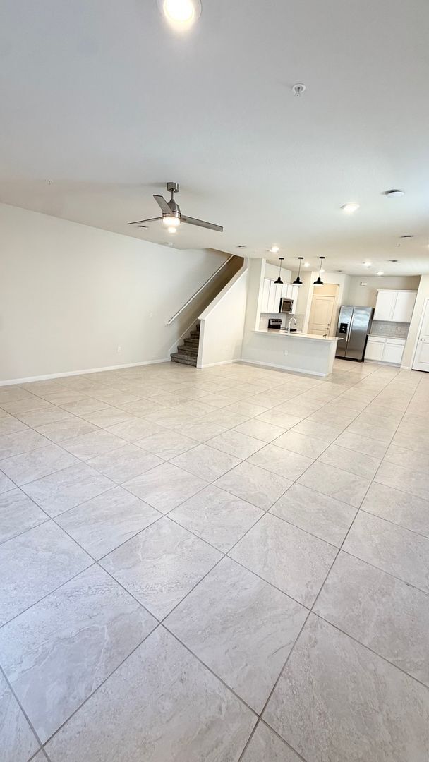 Building Photo - Grayson Square