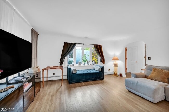 Building Photo - 328 Minute Arms Rd