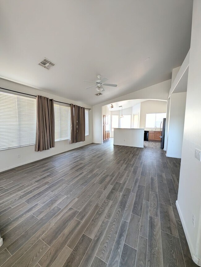 Building Photo - AVAILABLE NOW - GREAT CHANDLER LOCATION!!!
