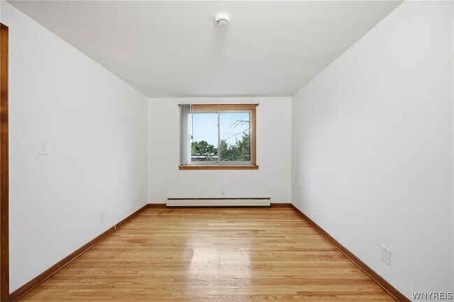 Building Photo - 2500 Sheridan Dr