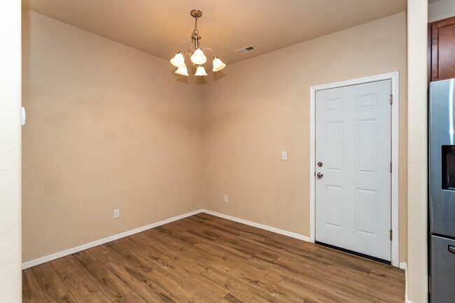 Building Photo - Modern 2-Bed, 2.5-Bath Townhouse in Desirable Norwood Neighborhood!