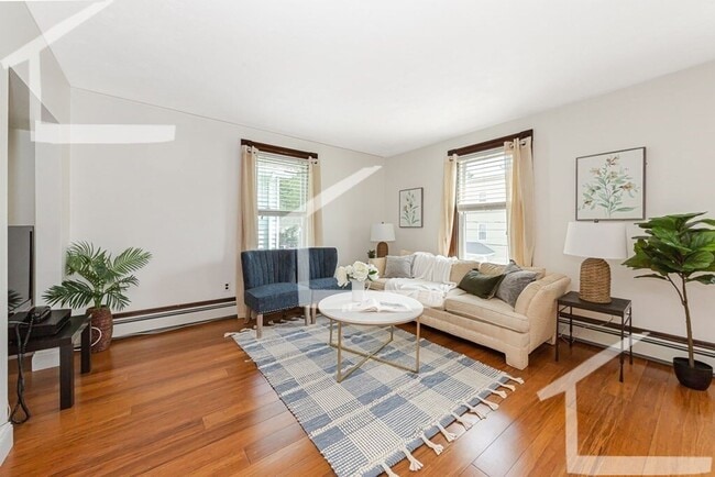 Building Photo - Nice large 2 bed pet friendly condo with private free laundry and 2 parking spots!