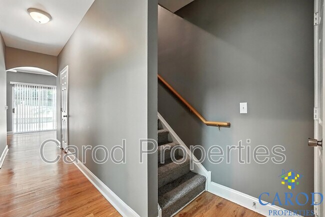 Building Photo - 2412 Ryerson Ct