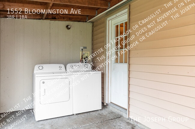 Building Photo - 1552 Bloomington Ave