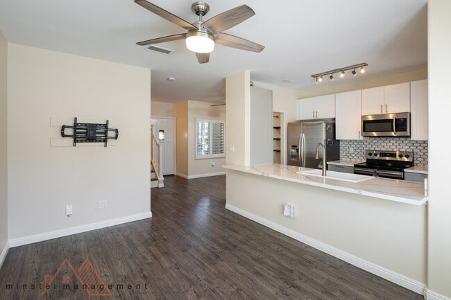 Building Photo - 91-1042-1042 Kaimalie St