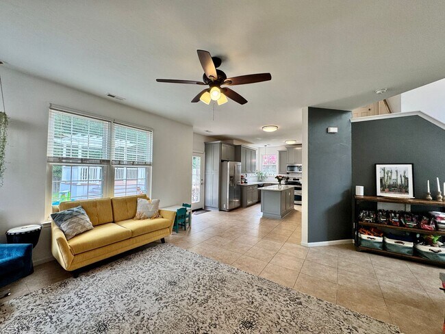 Building Photo - First-Time Rental! Available 08-07-26 - Fenced Yard, Pet Friendly, Attached 2-Car Garage!