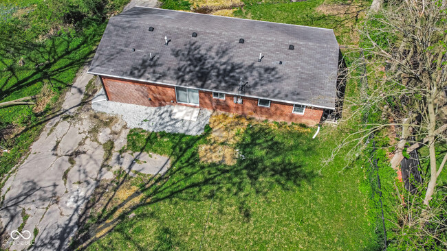 Building Photo - 3925 N Drexel Ave