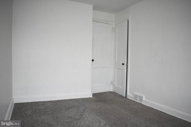 Building Photo - 7305 Woodcrest Ave