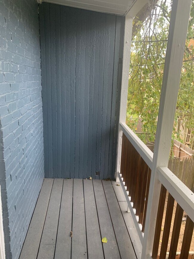 Building Photo - Coming Soon! Spacious Renovated 5 Bed 1.5 Bath House- York City SD
