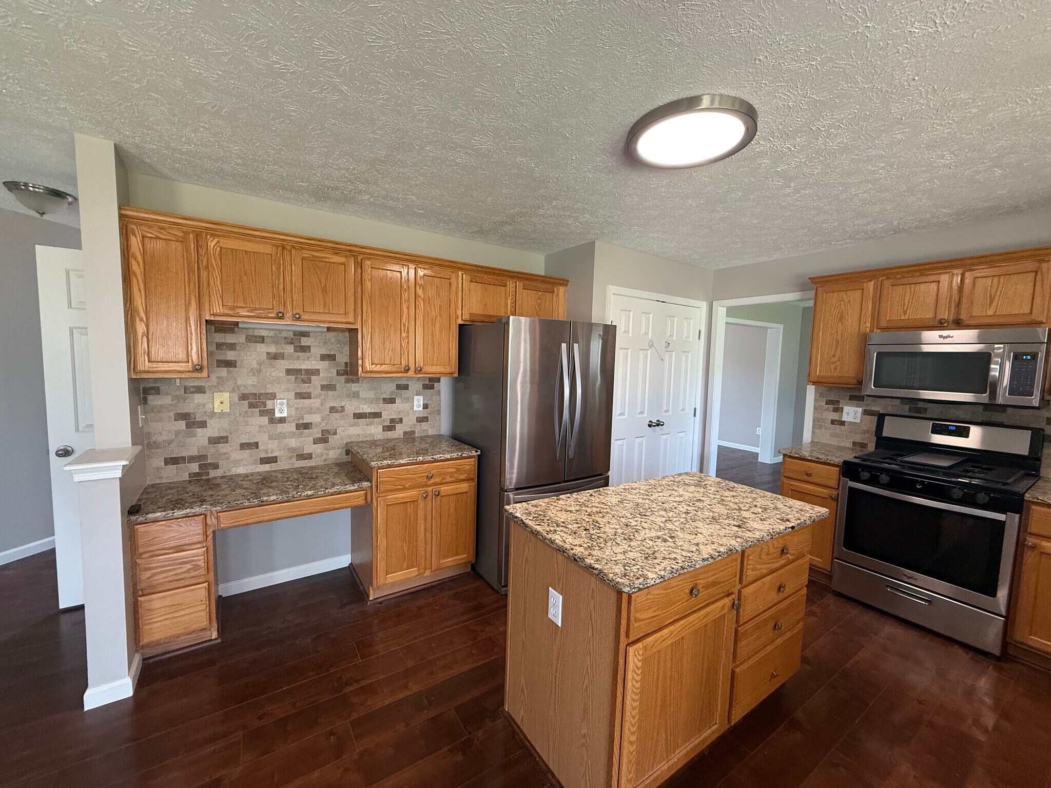 Building Photo - 657 Brookledge Ct
