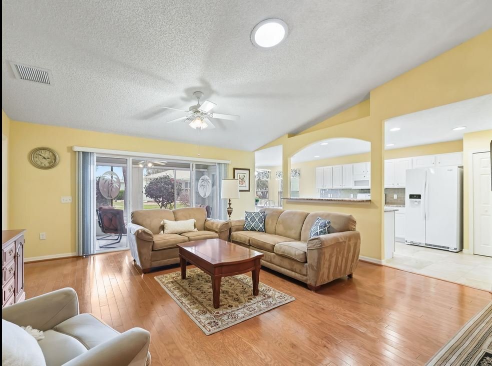 Building Photo - 32937 Enchanted Oaks Ln