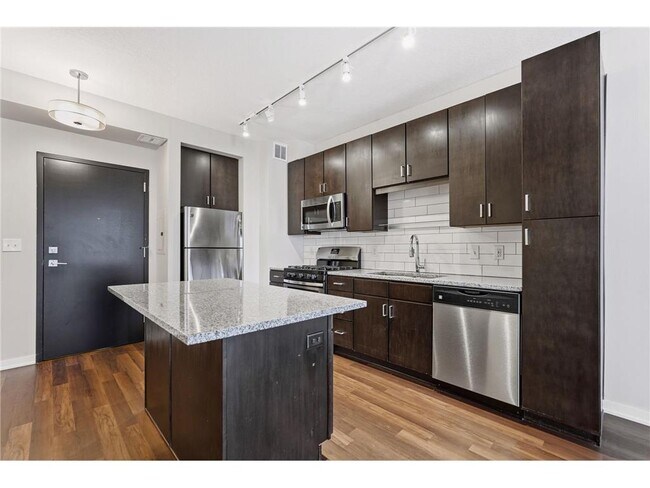 Building Photo - 497 S Marquette Ave