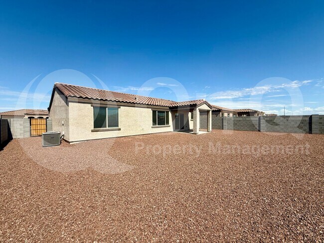 Building Photo - 1435 E Angie Dr