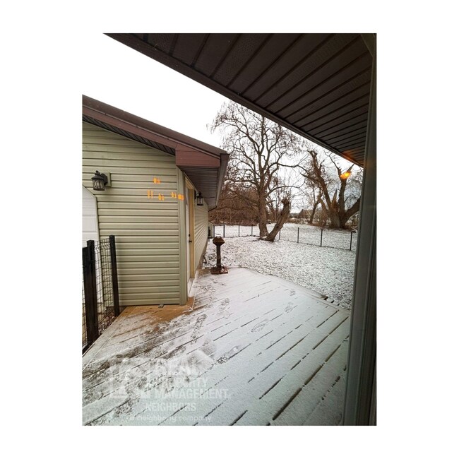 Building Photo - Beautiful 3 Bedroom, 2 Bathroom Home in Clarksville, MI