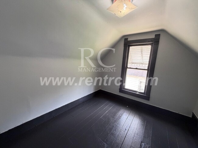 Building Photo - 314 Porter-