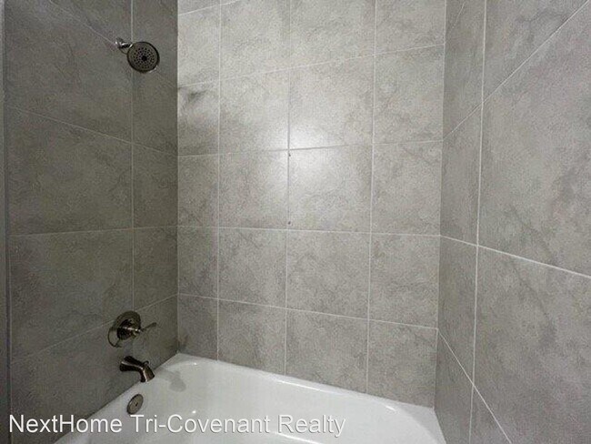 Building Photo - 3 br, 2 bath House - 1325 SW Heatherbrook Way