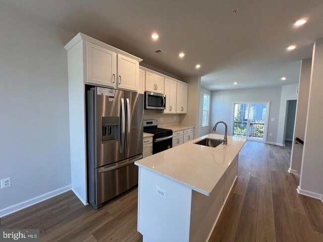 Building Photo - 8269 Knight Station Way