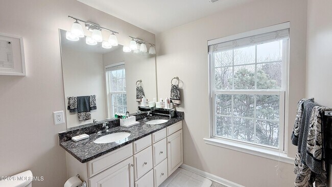 Building Photo - 110 Halliard Dr