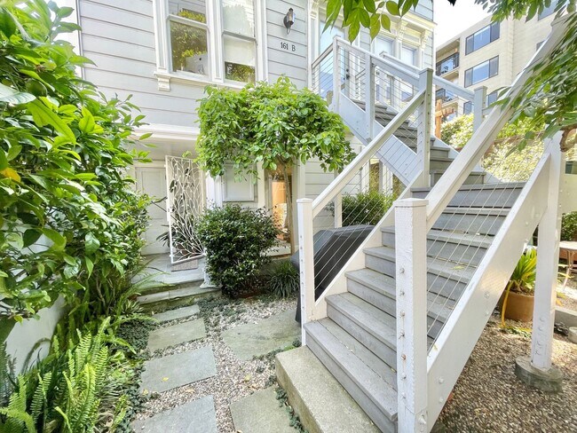 Building Photo - Castro/ Eureka Valley Full Floor Remodeled Victorian Condo in a Garden Setting - PROGRESSIVE