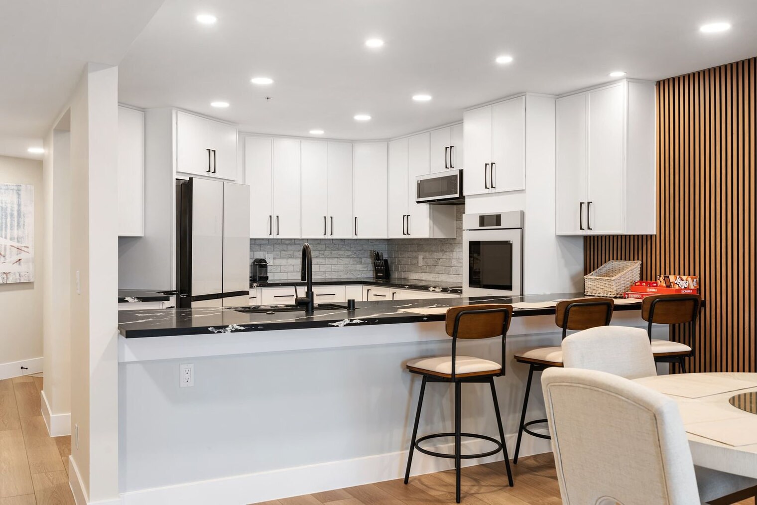 Building Photo - 2414 Front St