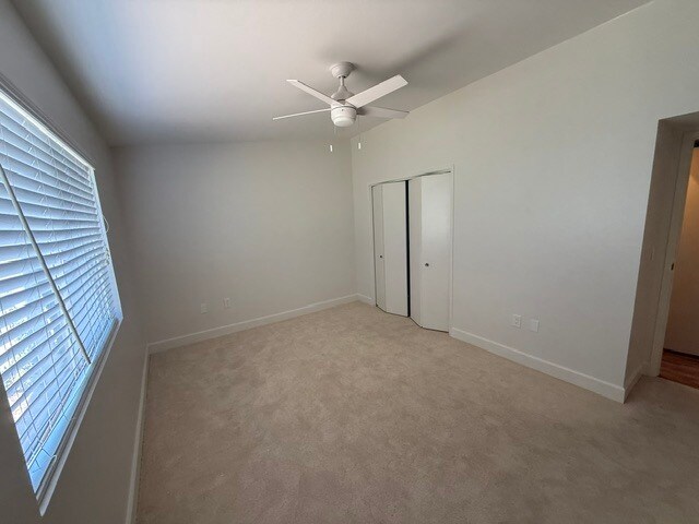 Building Photo - 5804 Sundale Ave