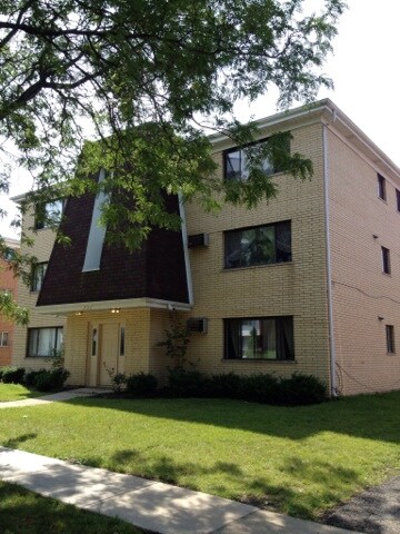 Primary Photo - 2131 Narcissus Ave