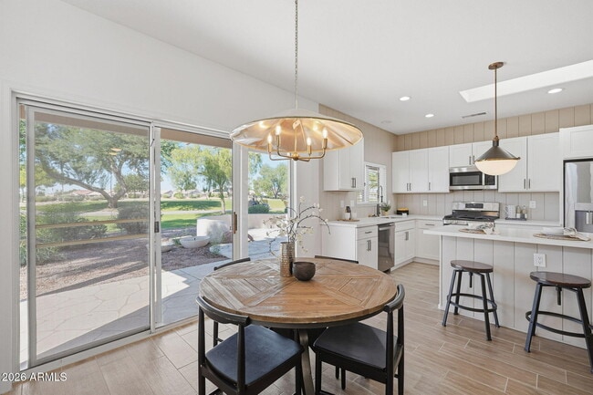 Building Photo - 22408 N Las Vegas Dr