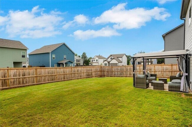 Building Photo - 317 Lucyanna Ln