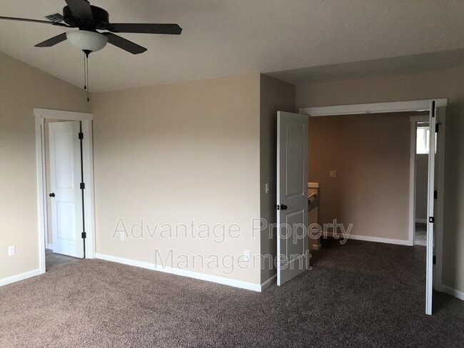 Building Photo - 5836 NE Chandra Ct
