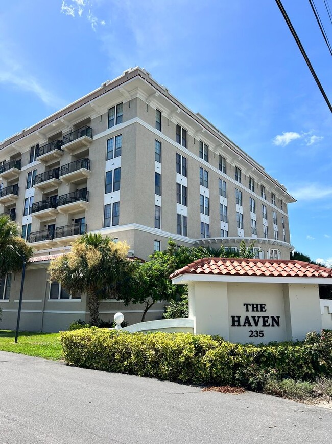 Primary Photo - 1 Bed 1.5 Bath Condo in Winter Haven