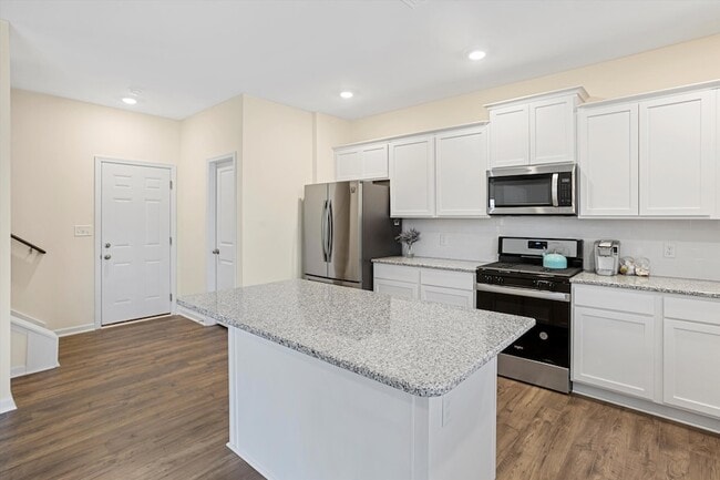 Building Photo - 4140 Bentwood Cove Dr