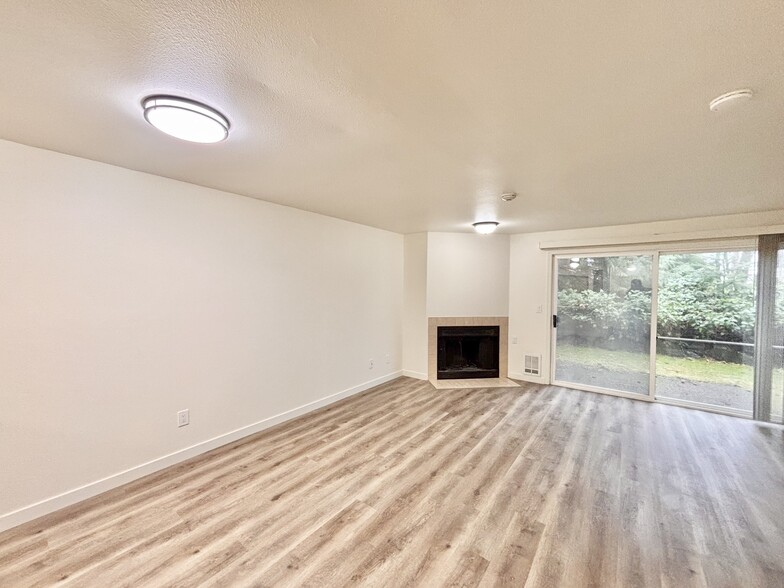 Building Photo - 21901 58th Ave W