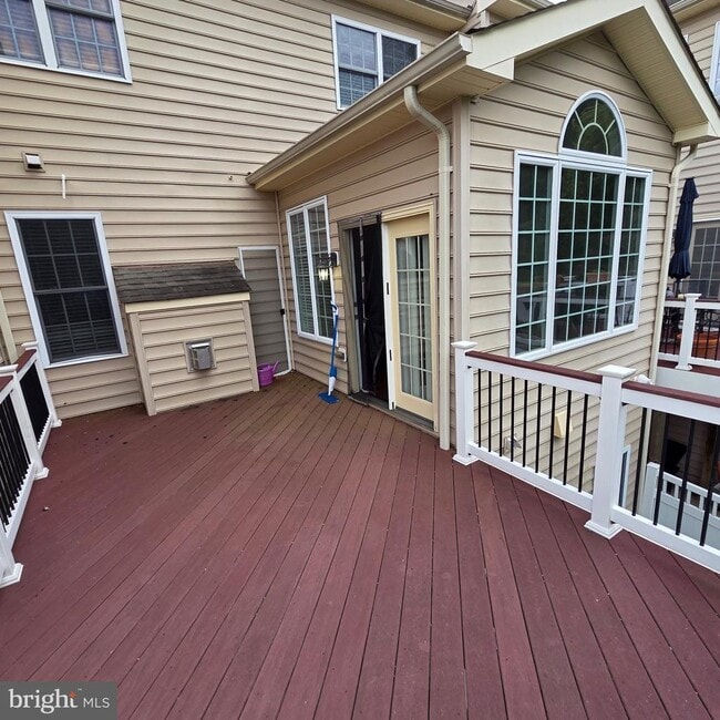 Building Photo - 4121 Chariot Way