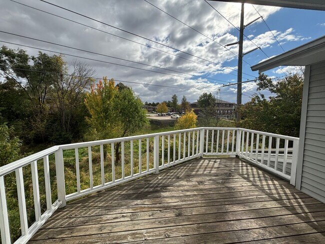 Building Photo - 154-154 Cayman St