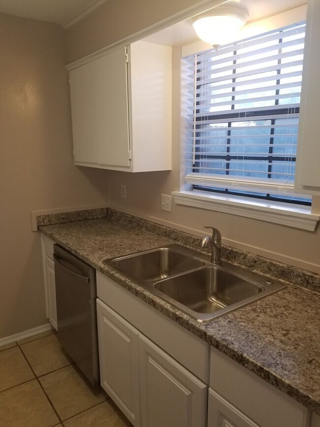 Building Photo - 4374 Stumberg Ln