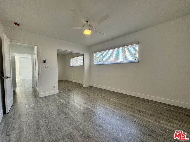 Building Photo - 1279 N Harper Ave