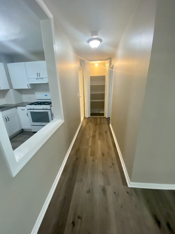 Building Photo - 200 Mountain Ave