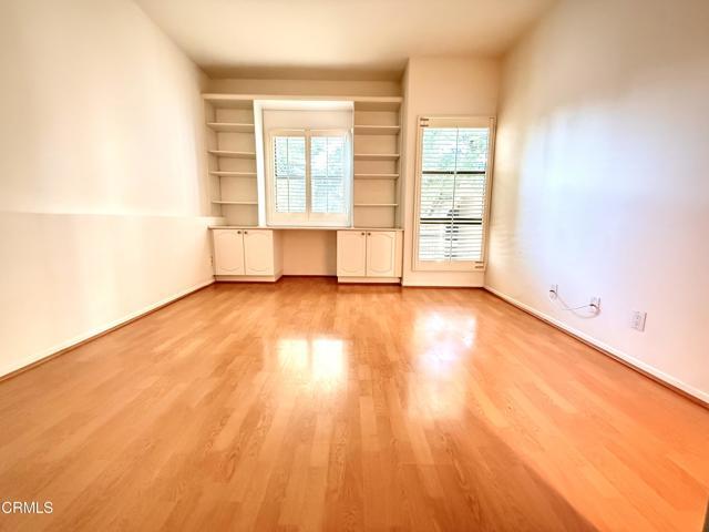 Building Photo - 360 S Los Robles Ave