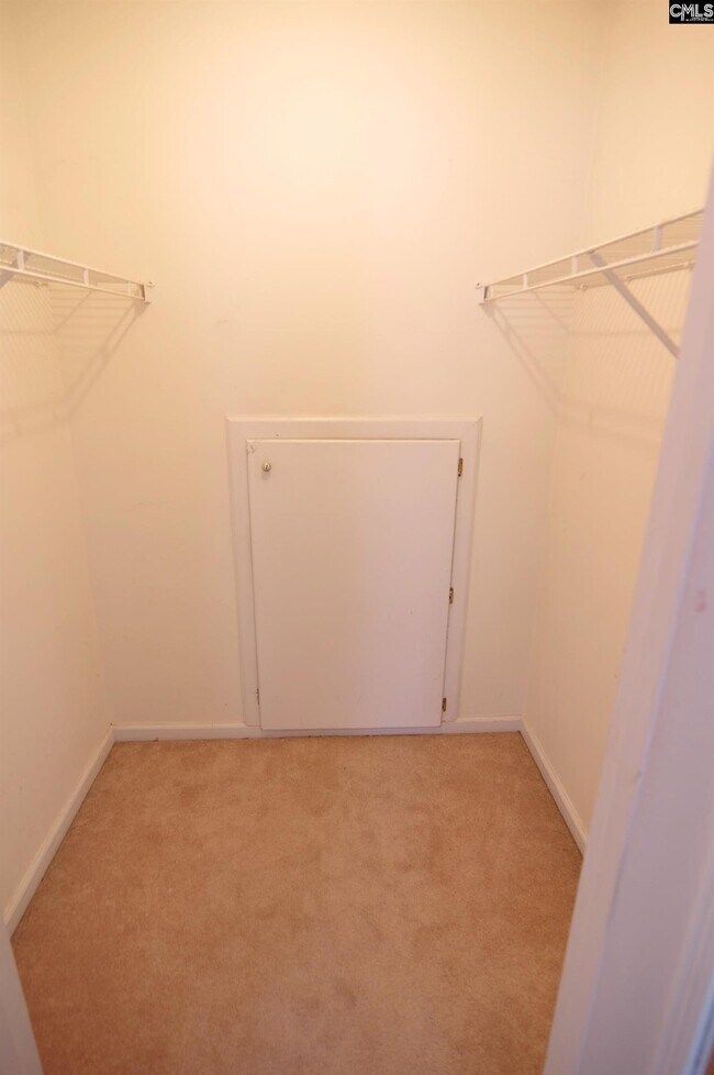 Building Photo - 156 Hunters Trail