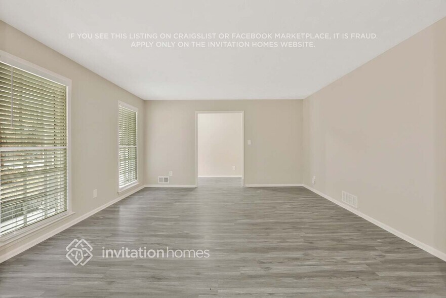 Building Photo - 3325 Kingfisher Dr